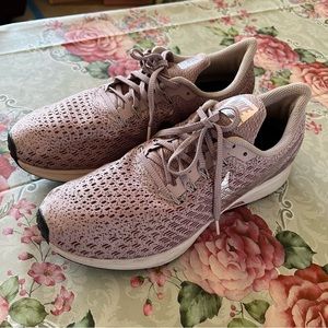 Nike size 10  pink